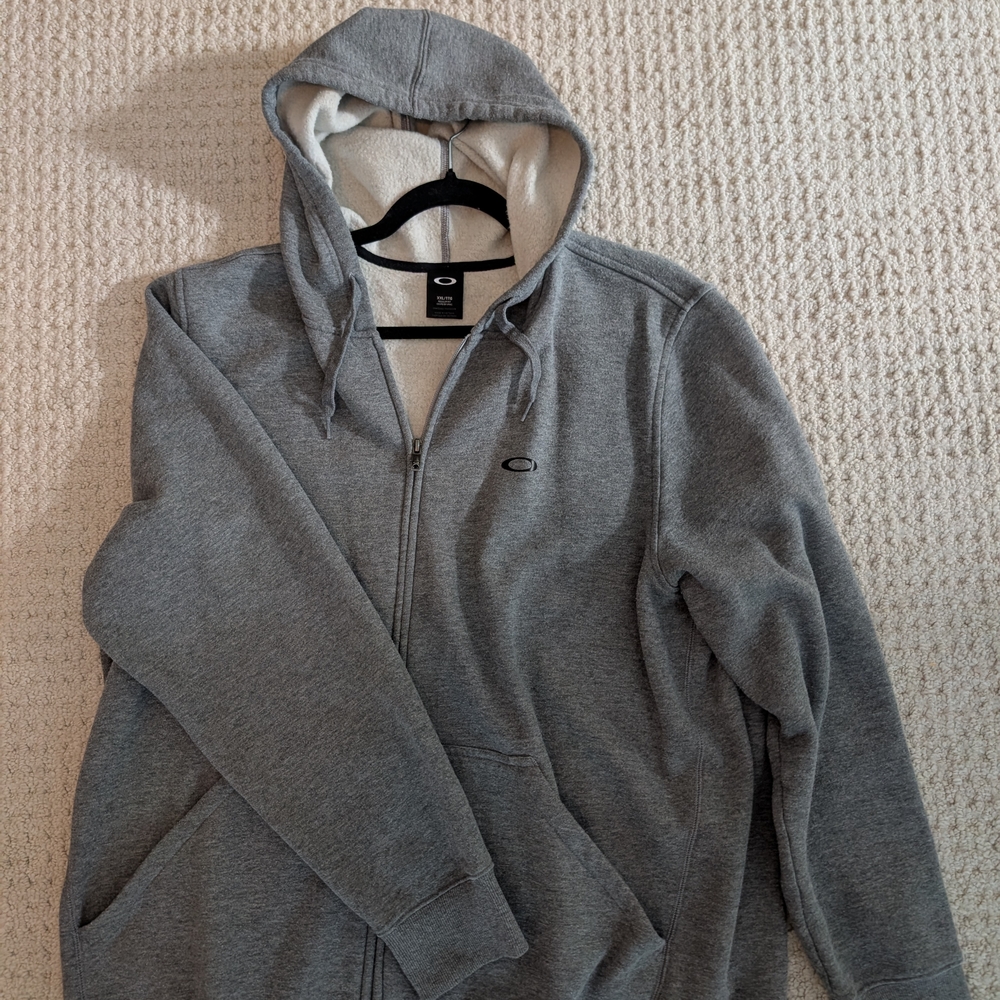 Oakley Men's Gray Zip-Up Hoodie